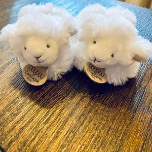 Doudou et Comapagnie Paris lamb rattle slippers